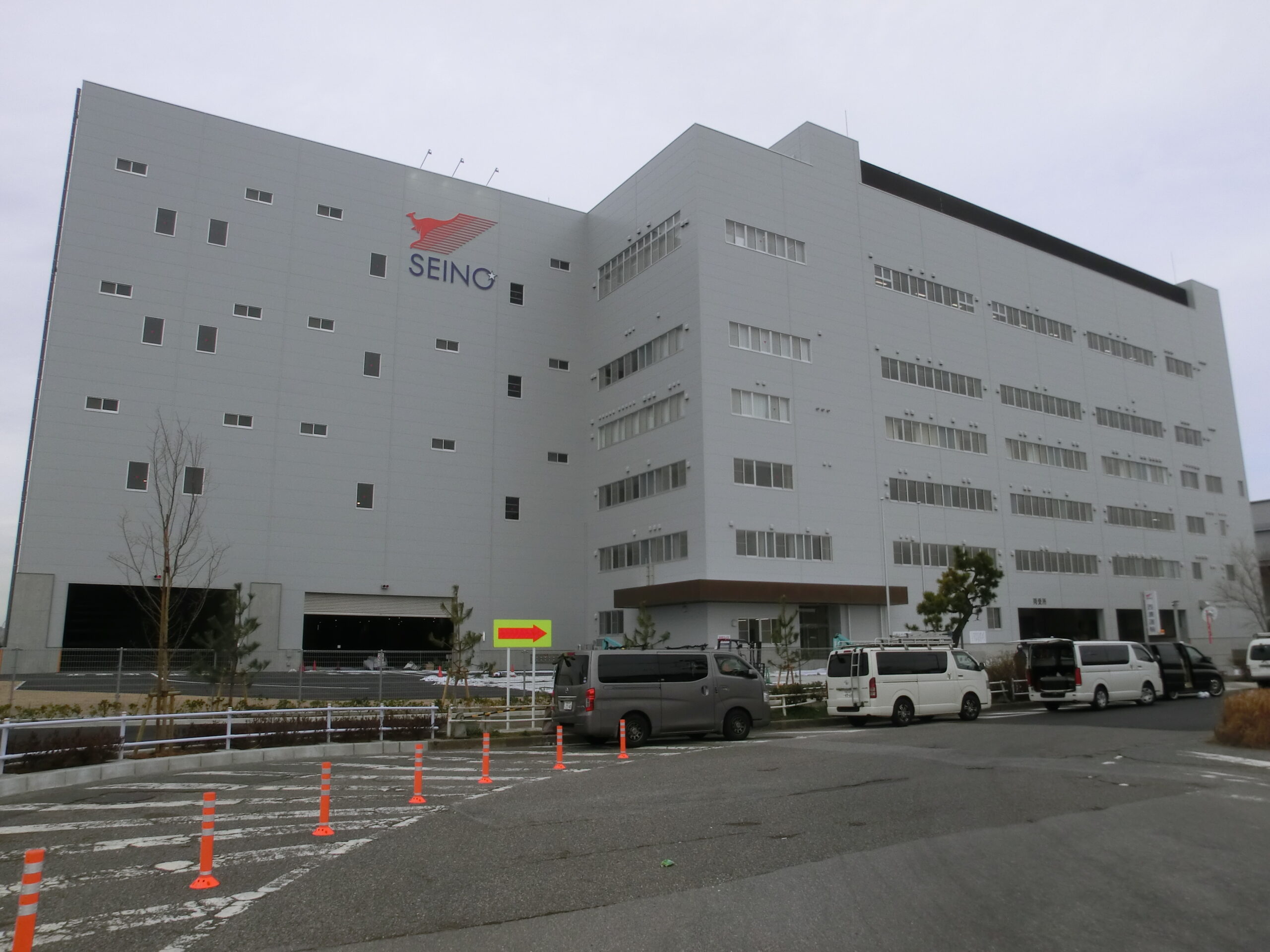 3.西濃　新東京支店